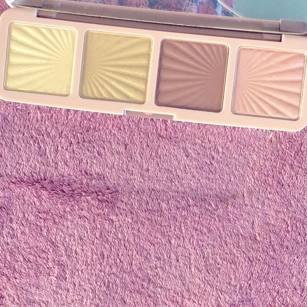 Revolution Makeup Fierce Mind highlighter palette new